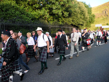 clan_mackenzie_gathering_edin_p10560p